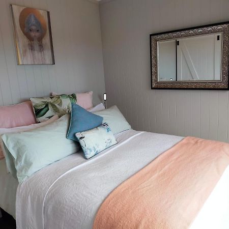 Villa Secluded, Private Rural Retreat Mins From Warkworth -"Avondale" Minihouse Esterno foto